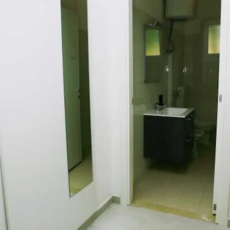 Comfortably Furnished Flat Near The Sea Appartement