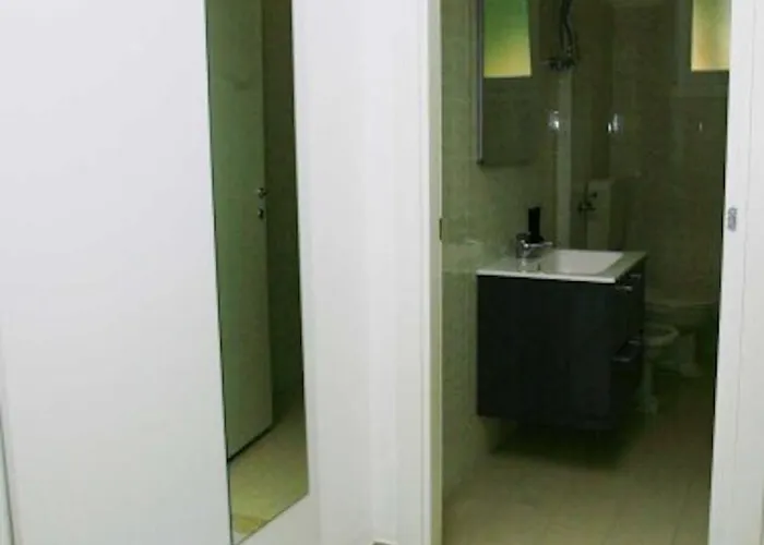 Comfortably Furnished Flat Near The Sea Appartamento